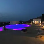 Villa Giardino Degli Allori, Manfredi With Pool *